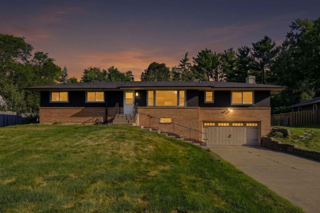 5300 Circle Down, Golden Valley, MN 55416