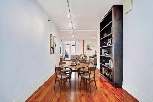 57 Brookside Ave 12, Boston, MA 02130