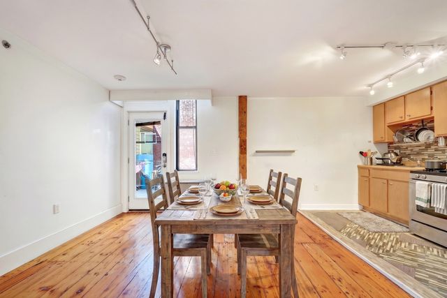57 Brookside Ave 12, Boston, MA 02130