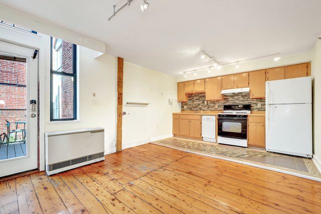 57 Brookside Ave 12, Boston, MA 02130