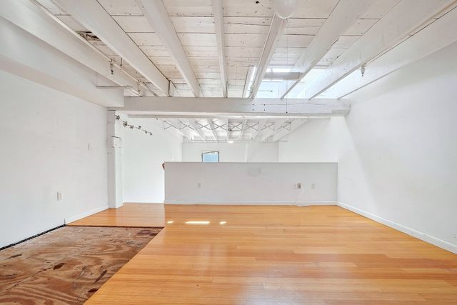 57 Brookside Ave 12, Boston, MA 02130