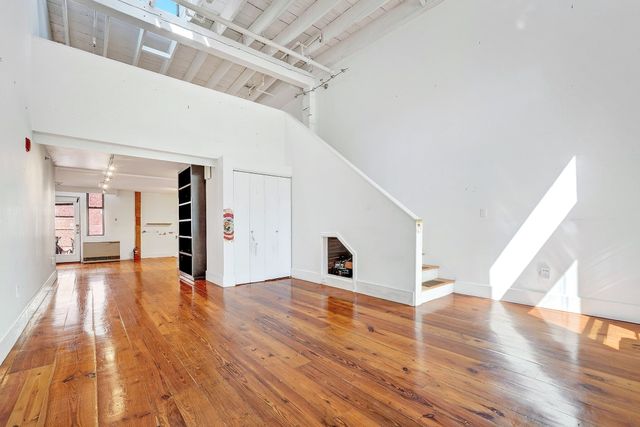 57 Brookside Ave 12, Boston, MA 02130