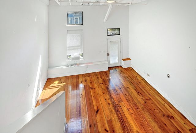 57 Brookside Ave 12, Boston, MA 02130