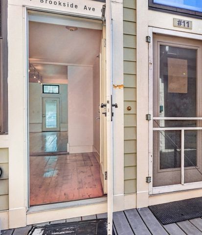 57 Brookside Ave 12, Boston, MA 02130