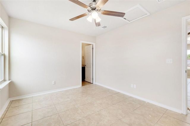 2200 Creekside LN D, Georgetown, TX 78626