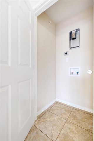 2200 Creekside LN D, Georgetown, TX 78626