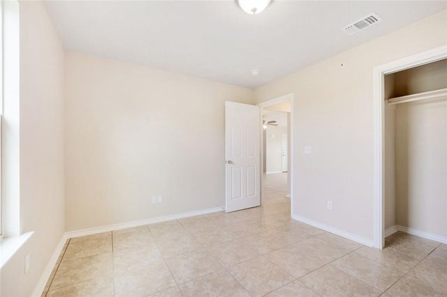 2200 Creekside LN D, Georgetown, TX 78626