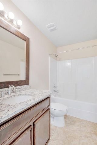 2200 Creekside LN D, Georgetown, TX 78626