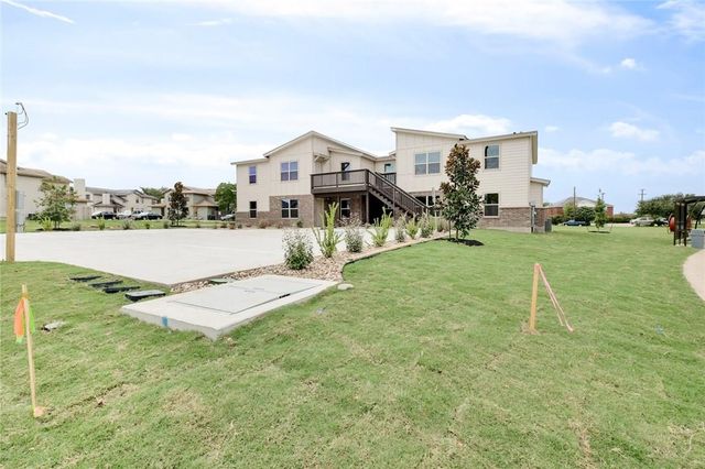 2200 Creekside LN D, Georgetown, TX 78626