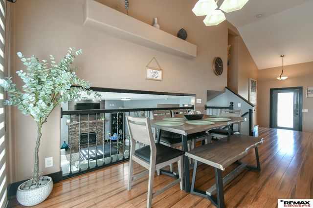 8933 Prairie Village Court, Lincoln, NE 68507