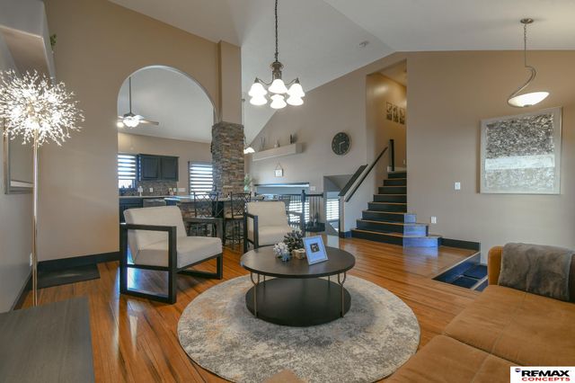 8933 Prairie Village Court, Lincoln, NE 68507