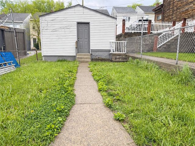 2420 Patterson St, South Side, PA 15203