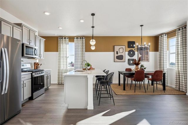 932 Logan Peak Way, Berthoud, CO 80513