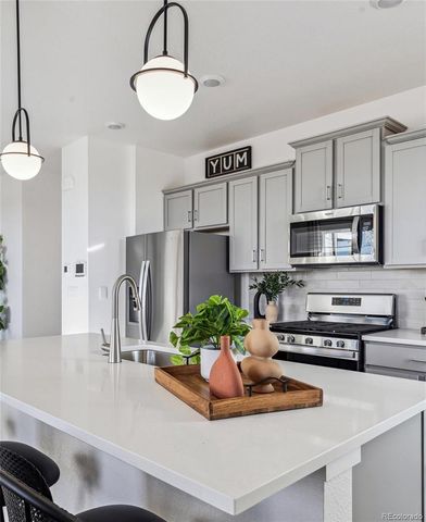 932 Logan Peak Way, Berthoud, CO 80513