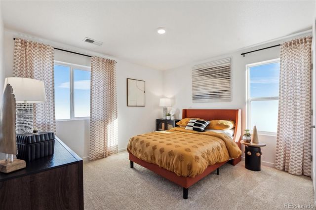 932 Logan Peak Way, Berthoud, CO 80513