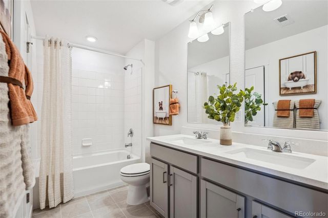 932 Logan Peak Way, Berthoud, CO 80513