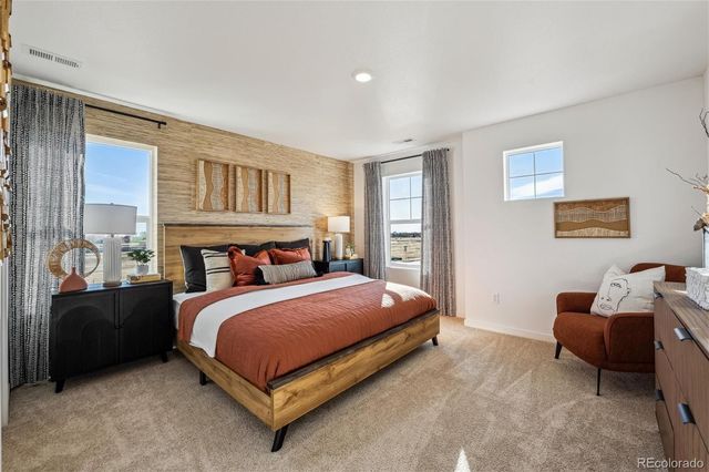 932 Logan Peak Way, Berthoud, CO 80513