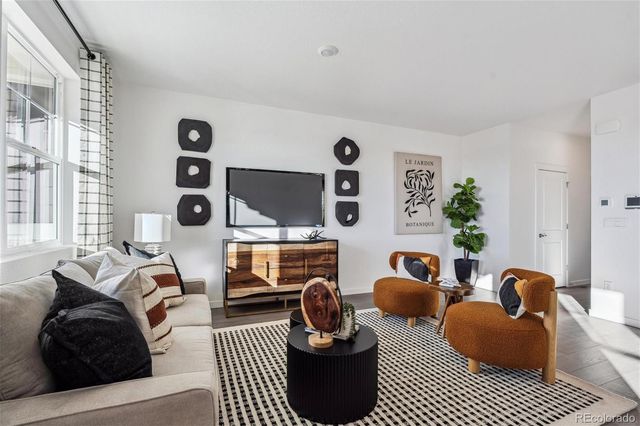 932 Logan Peak Way, Berthoud, CO 80513