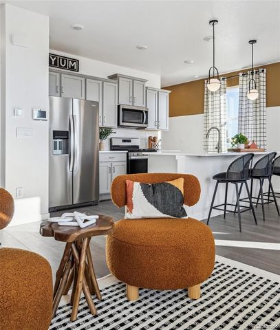 932 Logan Peak Way, Berthoud, CO 80513