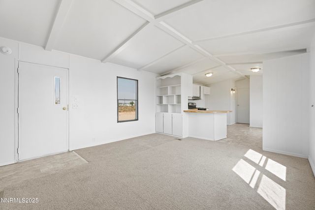 9 Stanley Lane, Yerington, NV 89447