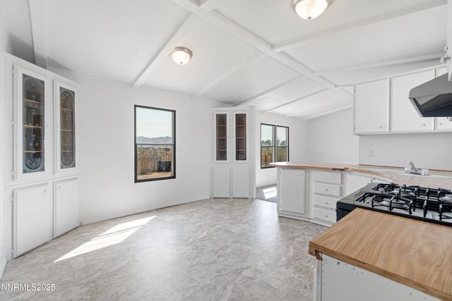 9 Stanley Lane, Yerington, NV 89447