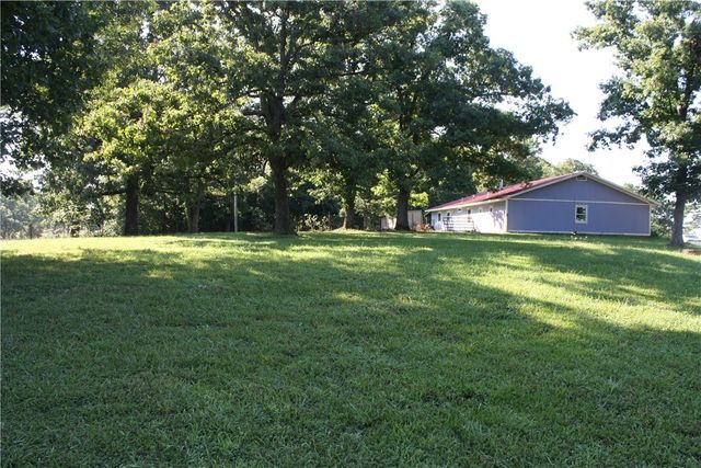 7572 N Highway 14, Yellville, AR 72687