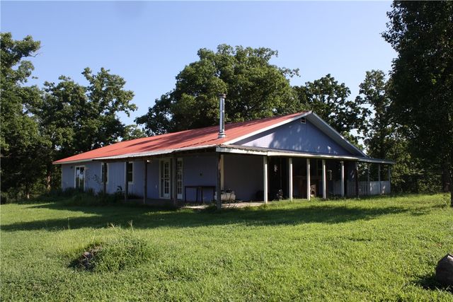 7572 N Highway 14, Yellville, AR 72687