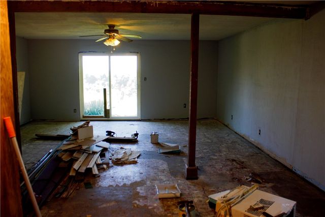 7572 N Highway 14, Yellville, AR 72687