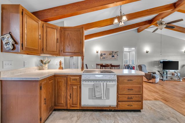 99 1st Street, Gainesville, MO 65655