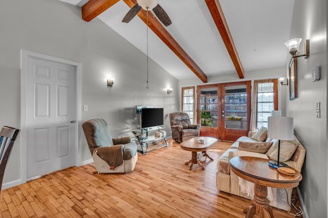 99 1st Street, Gainesville, MO 65655