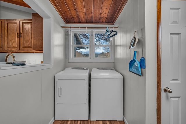 99 1st Street, Gainesville, MO 65655