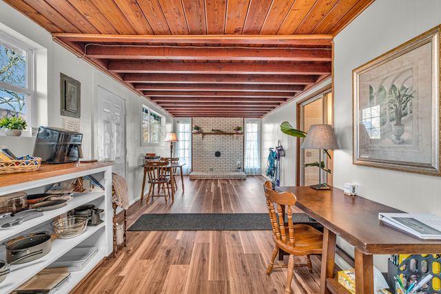 99 1st Street, Gainesville, MO 65655