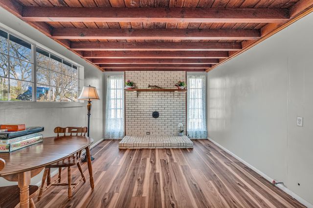 99 1st Street, Gainesville, MO 65655