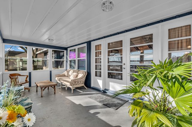 99 1st Street, Gainesville, MO 65655