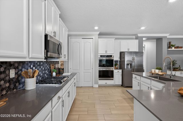 450 GLORIETA Drive, St. Augustine, FL 32095