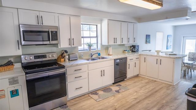 8443 LILLY LAKE ROAD, Melrose, FL 32666
