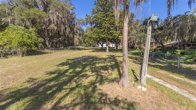 8443 LILLY LAKE ROAD, Melrose, FL 32666