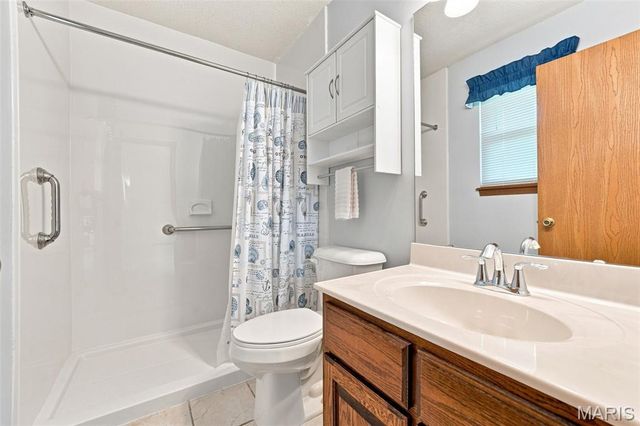 3235 Rosedale Drive, Arnold, MO 63010