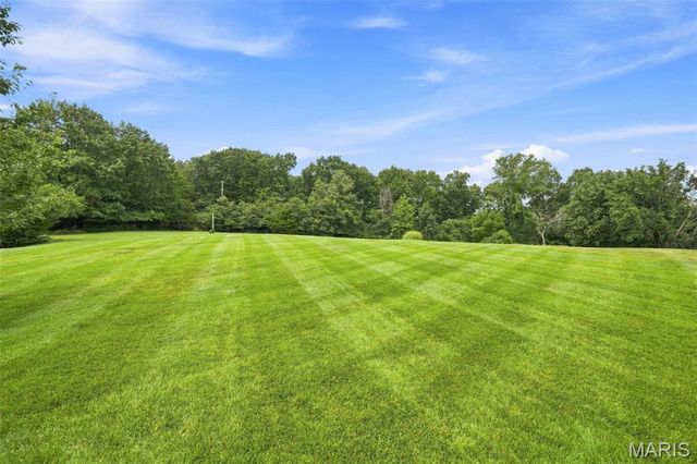 3235 Rosedale Drive, Arnold, MO 63010
