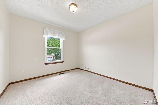 3235 Rosedale Drive, Arnold, MO 63010