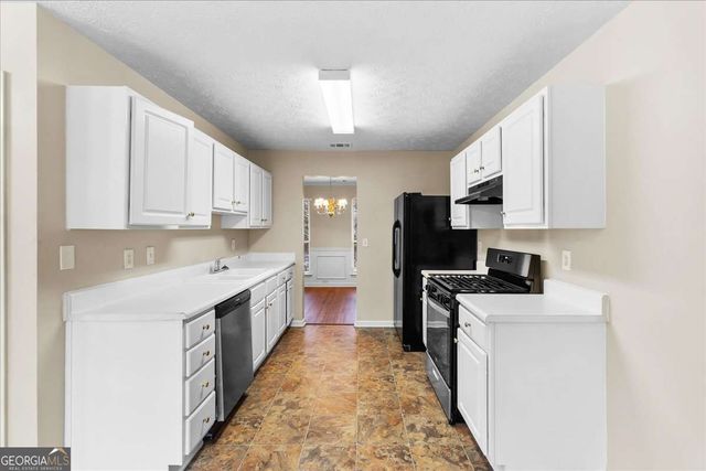 304 Shasta Lane, Mcdonough, GA 30253