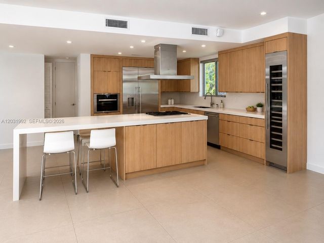 6340 SW 80th St, Miami, FL 33143