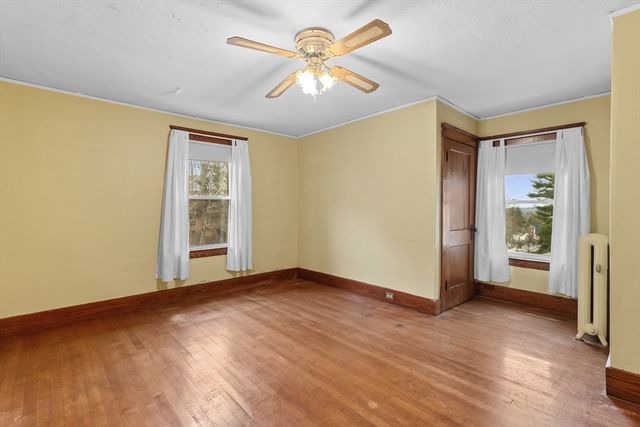 35 Chesterfield Rd, Worcester, MA 01602