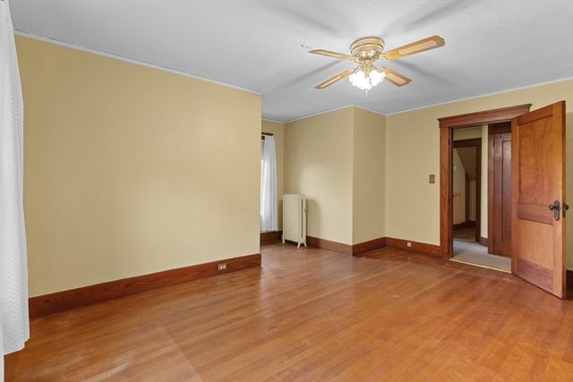 35 Chesterfield Rd, Worcester, MA 01602