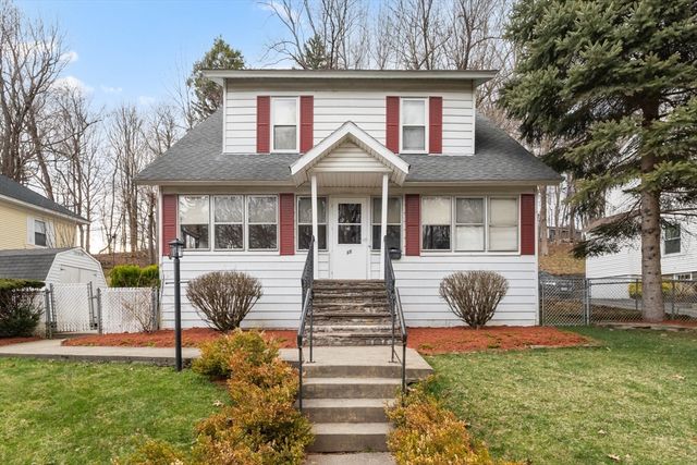 35 Chesterfield Rd, Worcester, MA 01602