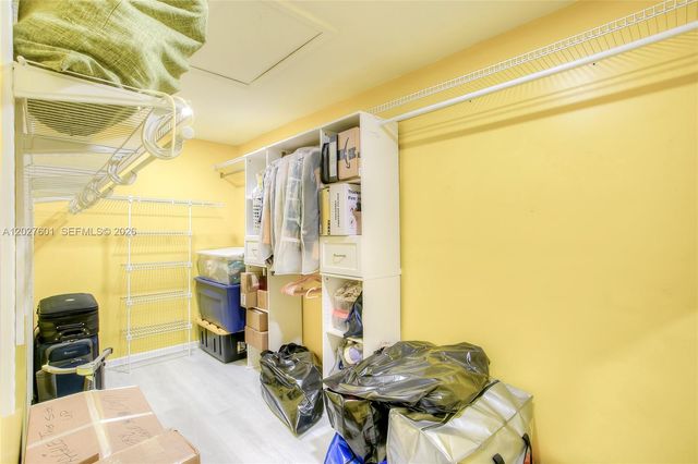 9521 NW 18th Mnr, Plantation, FL 33322
