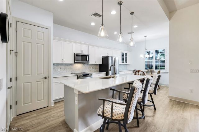 9065 Siesta Bay DR, Naples, FL 34120