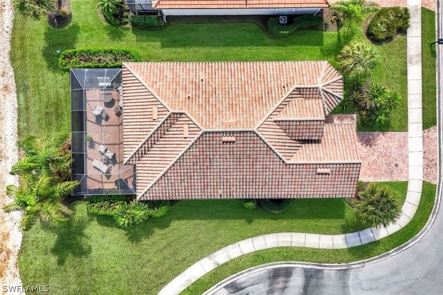 9065 Siesta Bay DR, Naples, FL 34120