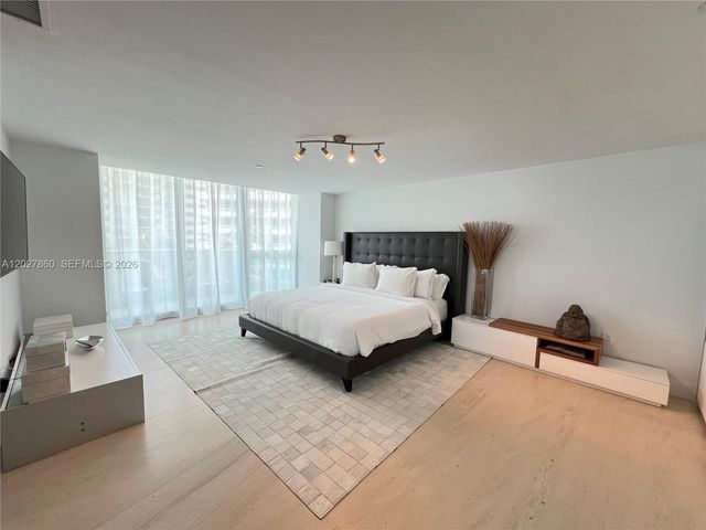 1331 Brickell Bay Dr BL-48, Miami, FL 33131