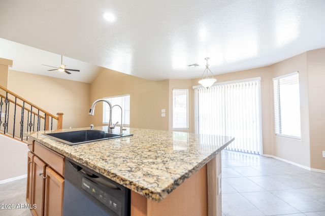 2668 E COWBOY COVE Trail, San Tan Valley, AZ 85143